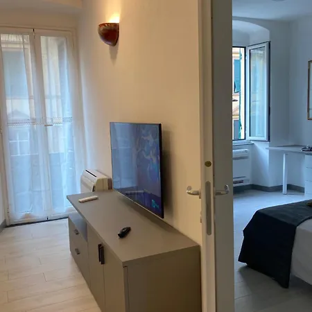 Ada Apartment *